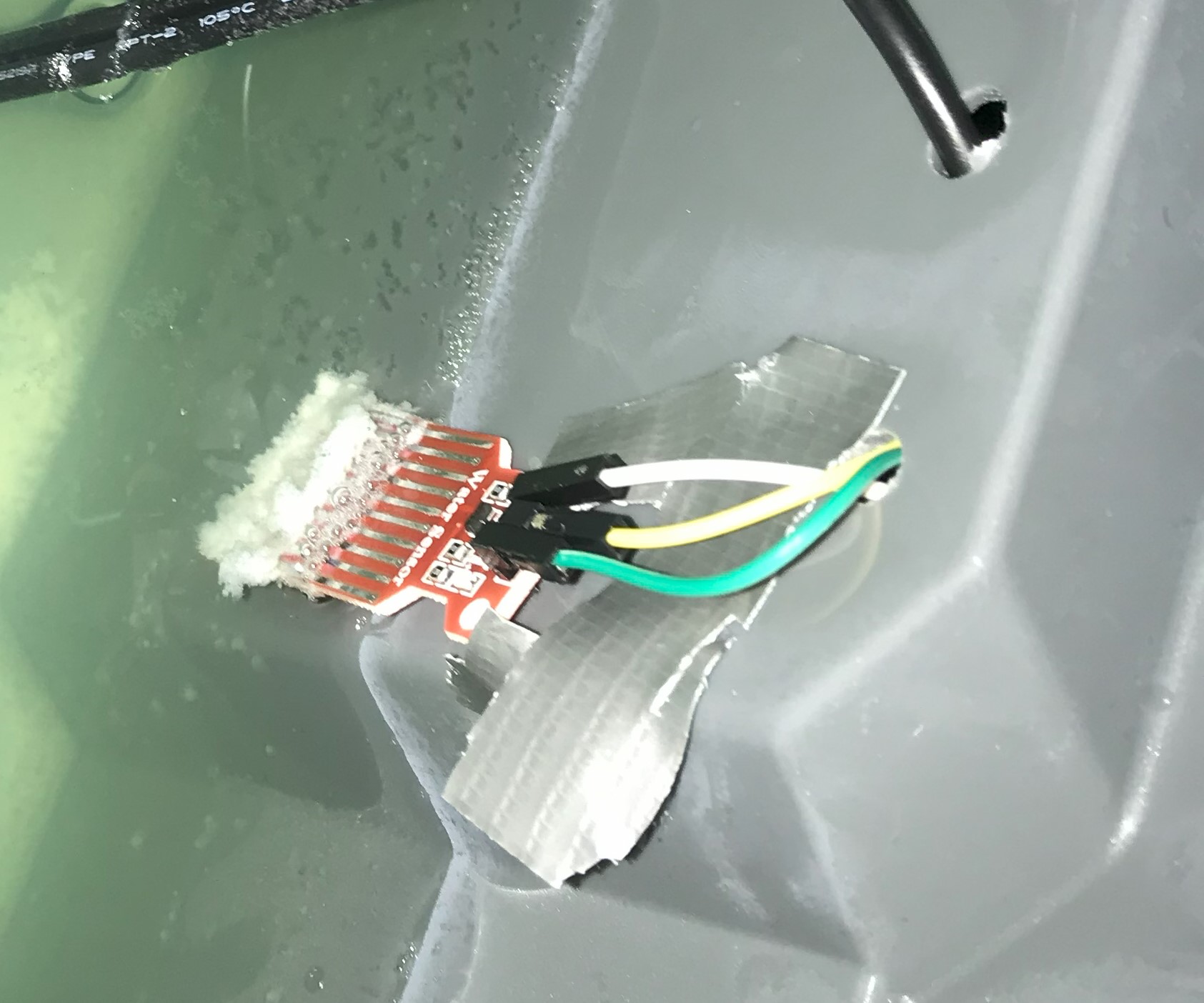 Ablagerungen am Wasserstandsensor